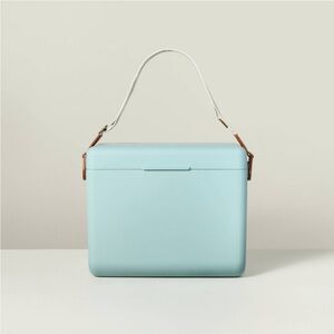 Hard-Sided 16can/11qt Portable Cooler
Light Blue - Hearth & Hand™ with Magnolia